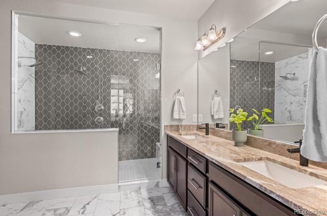 27162 E Davies Avenue, Aurora, CO 80016