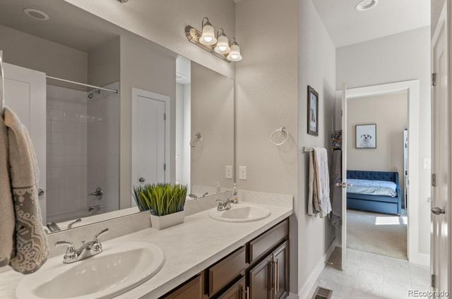 27162 E Davies Avenue, Aurora, CO 80016