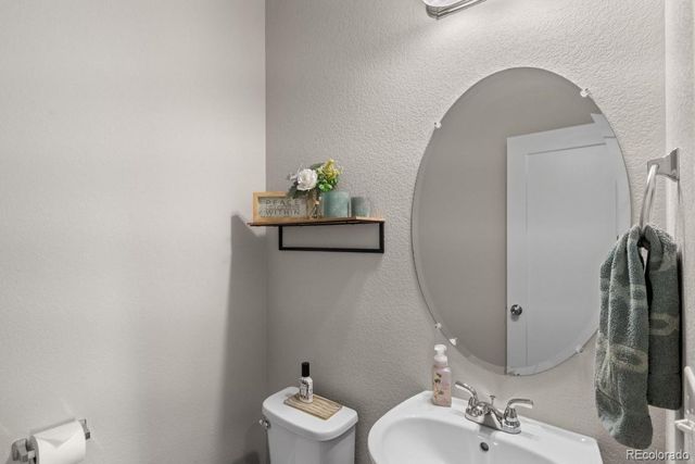 27162 E Davies Avenue, Aurora, CO 80016