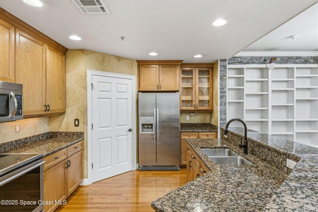 1437 Pineapple Avenue 302, Melbourne, FL 32935