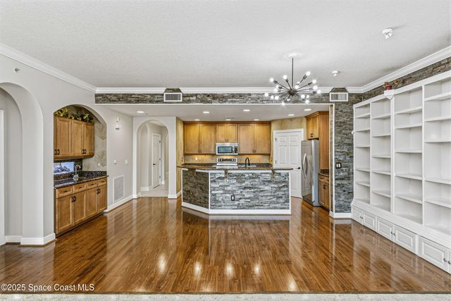 1437 Pineapple Avenue 302, Melbourne, FL 32935