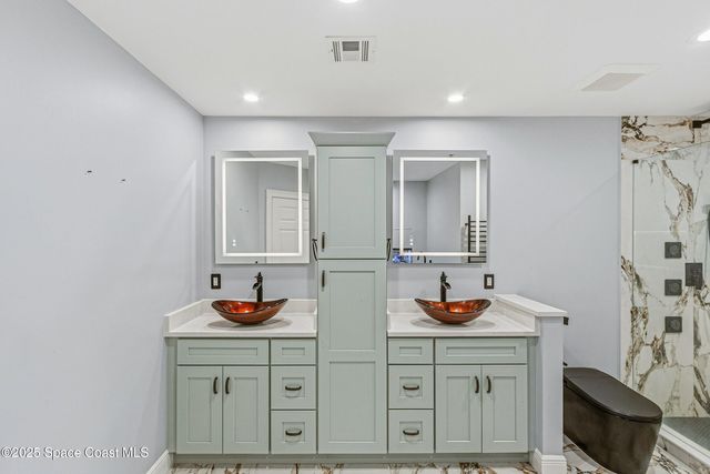 1437 Pineapple Avenue 302, Melbourne, FL 32935