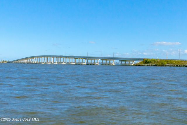 1437 Pineapple Avenue 302, Melbourne, FL 32935