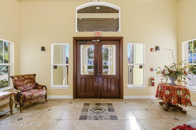 1437 Pineapple Avenue 302, Melbourne, FL 32935