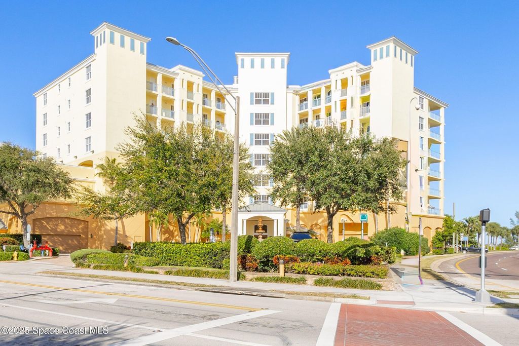 1437 Pineapple Avenue 302, Melbourne, FL 32935