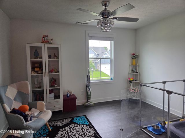 10325 Truman Way, Jeffersontown, KY 40299