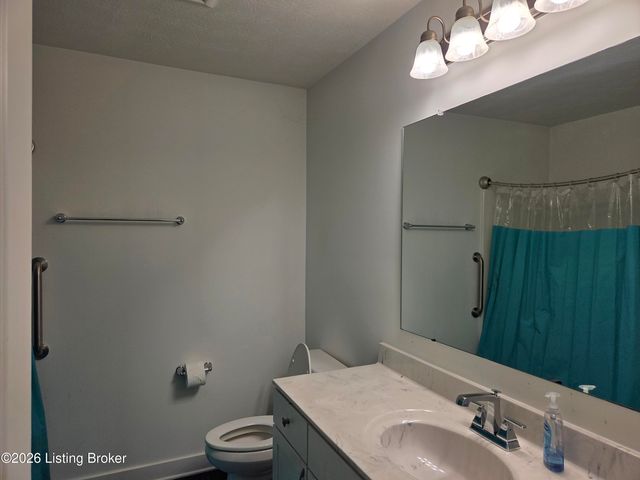 10325 Truman Way, Jeffersontown, KY 40299