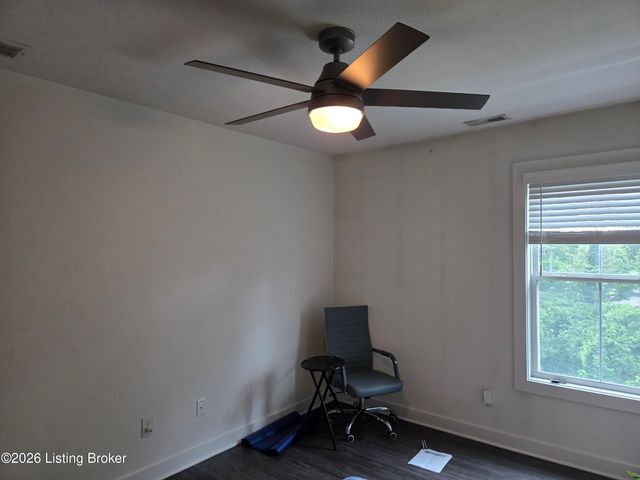 10325 Truman Way, Jeffersontown, KY 40299