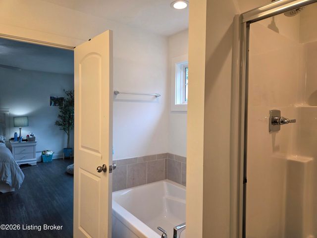 10325 Truman Way, Jeffersontown, KY 40299