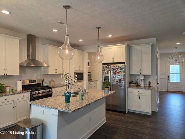 10325 Truman Way, Jeffersontown, KY 40299