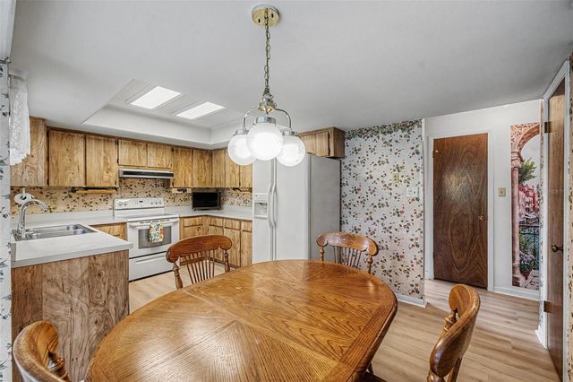 16706 ROLLING ROCK DRIVE, Tampa, FL 33618