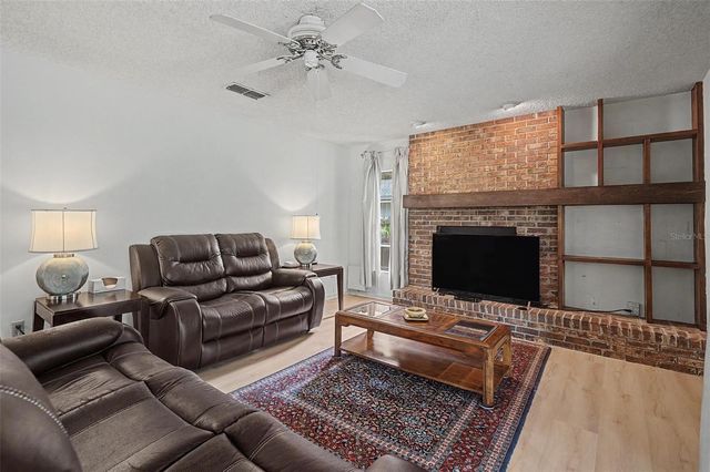 16706 ROLLING ROCK DRIVE, Tampa, FL 33618