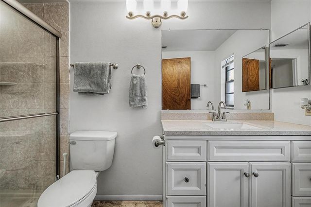 16706 ROLLING ROCK DRIVE, Tampa, FL 33618