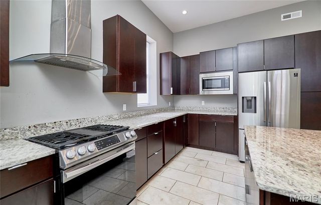 4253 Washington Boulevard B, St Louis, MO 63108
