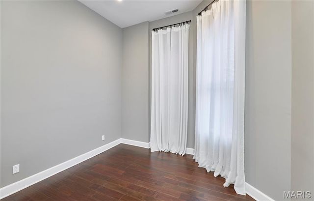 4253 Washington Boulevard B, St Louis, MO 63108