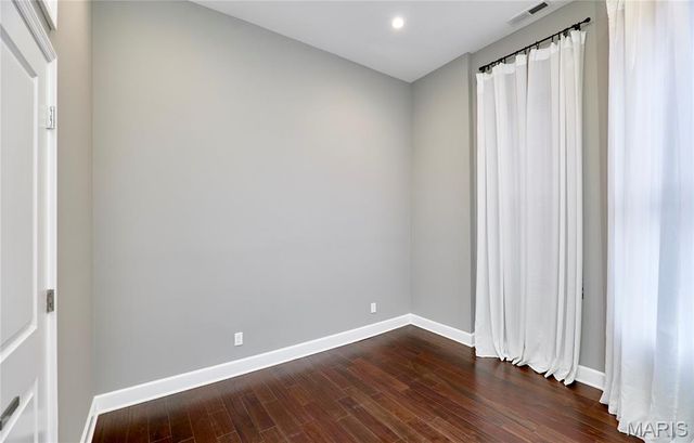 4253 Washington Boulevard B, St Louis, MO 63108