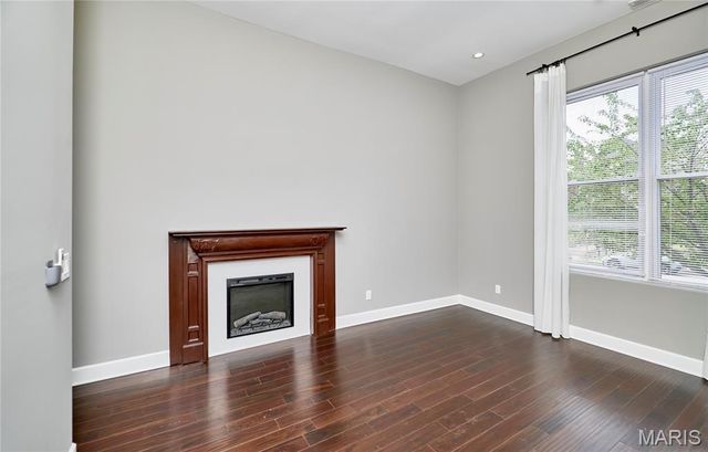 4253 Washington Boulevard B, St Louis, MO 63108
