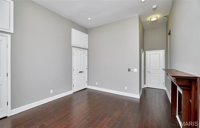 4253 Washington Boulevard B, St Louis, MO 63108