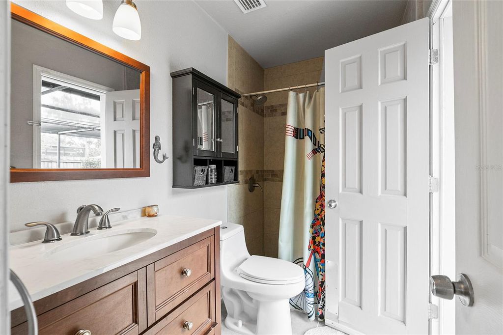 Image 14 of property listing at 1108 65TH AVENUE W, Bradenton, FL 34207