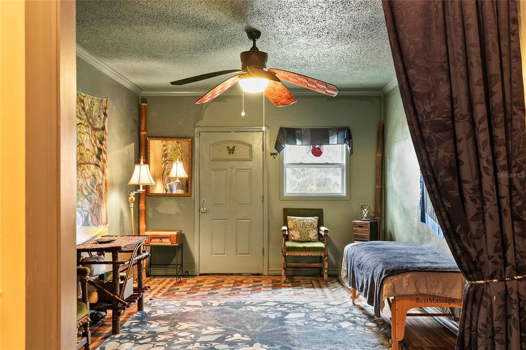 Image 16 of property listing at 1108 65TH AVENUE W, Bradenton, FL 34207