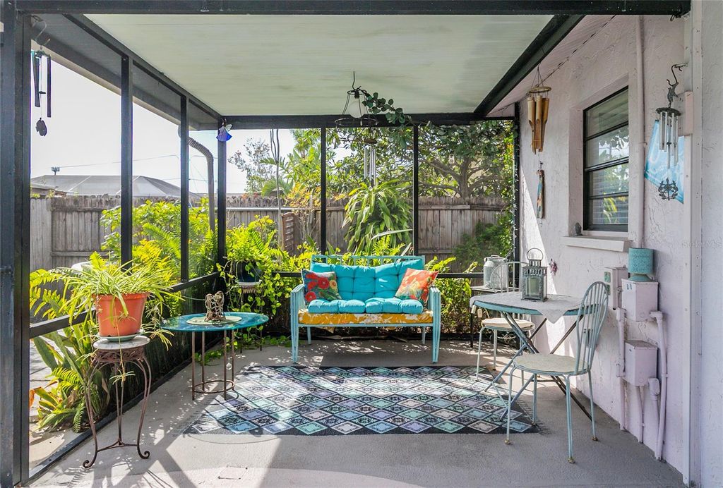 Image 19 of property listing at 1108 65TH AVENUE W, Bradenton, FL 34207