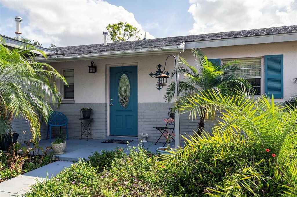 Image 24 of property listing at 1108 65TH AVENUE W, Bradenton, FL 34207