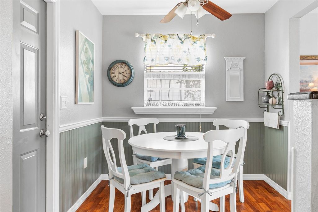 Image 6 of property listing at 1108 65TH AVENUE W, Bradenton, FL 34207