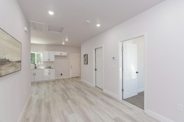 3360 Michigan Ave, Stockton, CA 95204