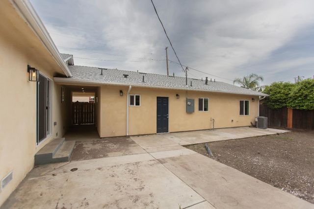 3360 Michigan Ave, Stockton, CA 95204