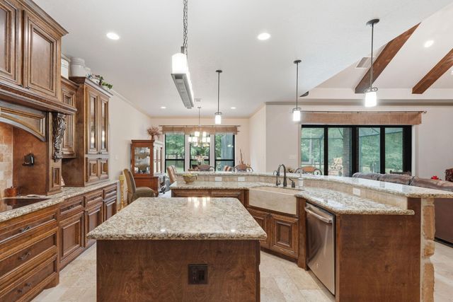 156 Dedication Trail, Huntsville, TX 77340