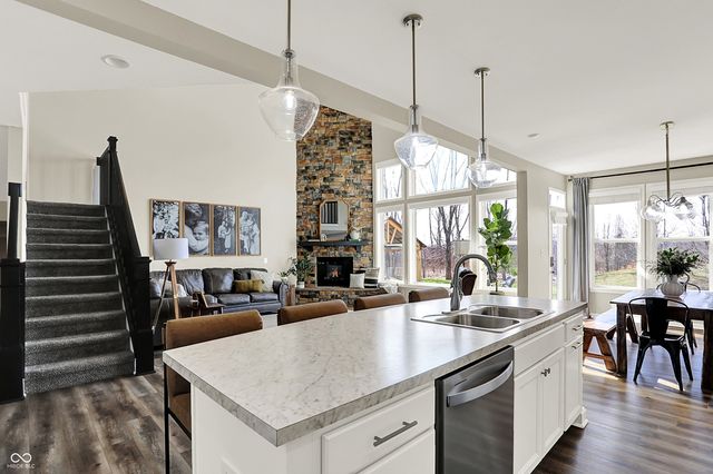 2288 Lingerman Court, Avon, IN 46123