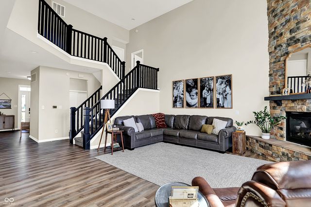 2288 Lingerman Court, Avon, IN 46123