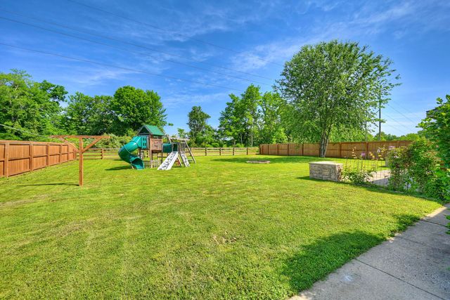136 Mourning Dove Drive, Warsaw, KY 41095