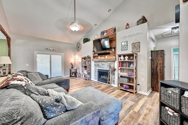 136 Mourning Dove Drive, Warsaw, KY 41095