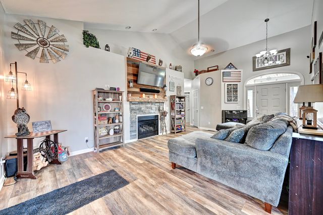136 Mourning Dove Drive, Warsaw, KY 41095