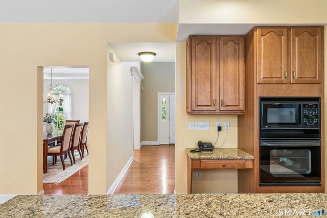 2 Pond View Drive, Newtown, CT 06470