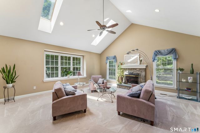 2 Pond View Drive, Newtown, CT 06470