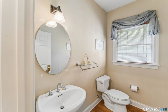 2 Pond View Drive, Newtown, CT 06470