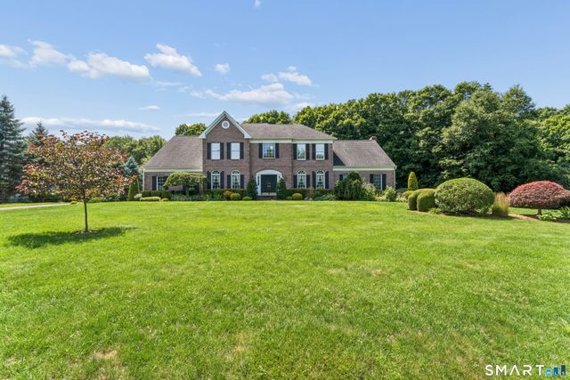 2 Pond View Drive, Newtown, CT 06470