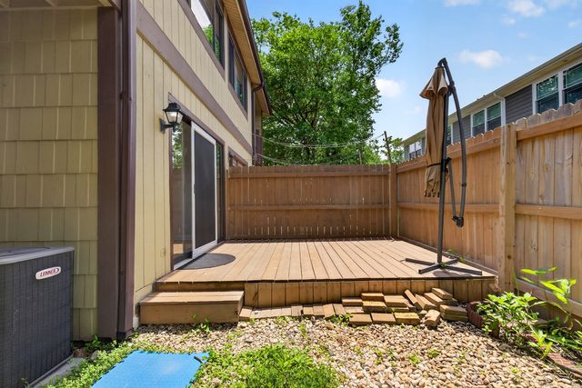 1 W Boulder Court 1B, Palos Hills, IL 60465
