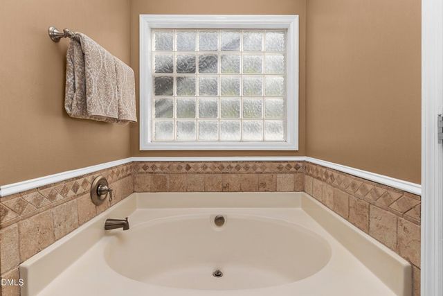 4808 Miranda Drive, Hope Mills, NC 28348