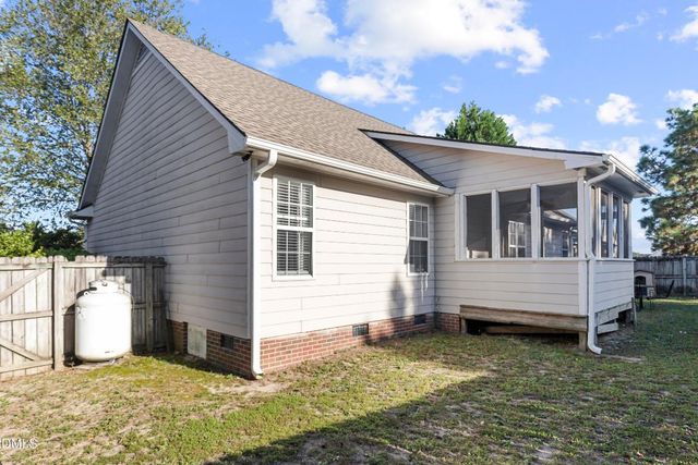 4808 Miranda Drive, Hope Mills, NC 28348