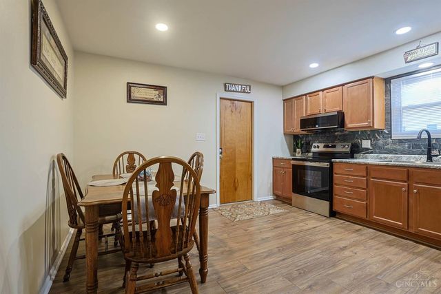 15 Old Orchard Lane, Monroe, OH 45050