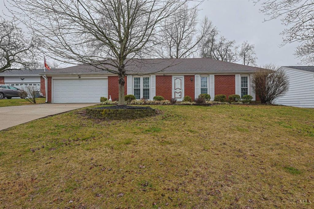 15 Old Orchard Lane, Monroe, OH 45050