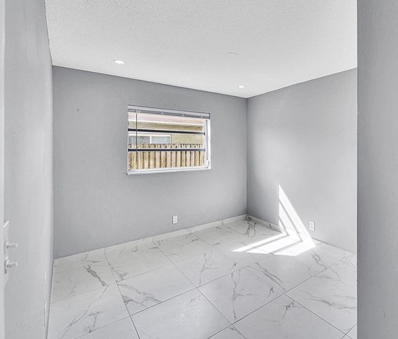 4681-4685 SW 43rd Terrace, Fort Lauderdale, FL 33314