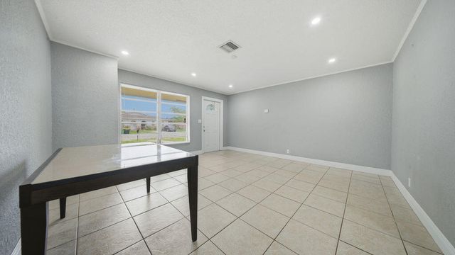 4681-4685 SW 43rd Terrace, Fort Lauderdale, FL 33314