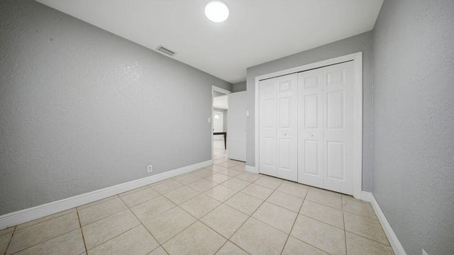 4681-4685 SW 43rd Terrace, Fort Lauderdale, FL 33314