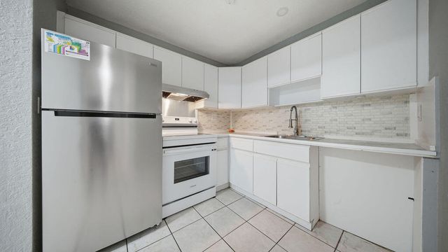 4681-4685 SW 43rd Terrace, Fort Lauderdale, FL 33314