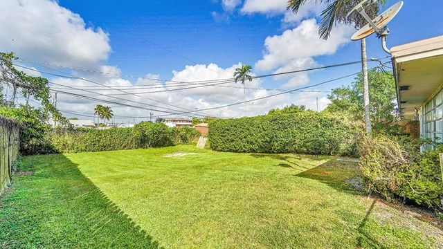 4681-4685 SW 43rd Terrace, Fort Lauderdale, FL 33314