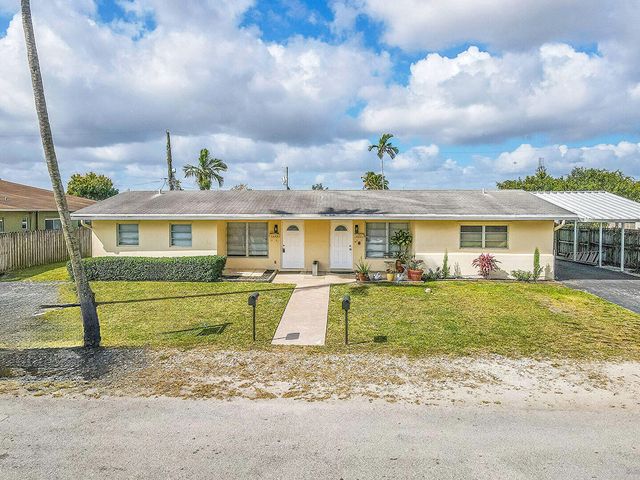 4681-4685 SW 43rd Terrace, Fort Lauderdale, FL 33314